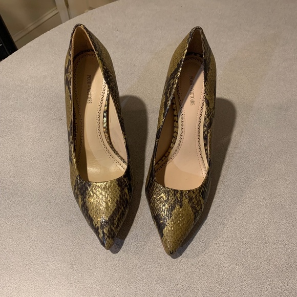 Pour la Victoire Gold /Brown Snakeprint Leather Pumps sz 8.5 - Picture 1 of 8